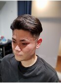 ショートスタイルのサイドパート