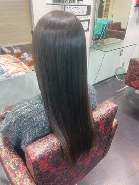 キャパジャストヘアー(CAPA just hair) 酸性ストレート、圧倒的艶髪。オリーブベージュ。ロング