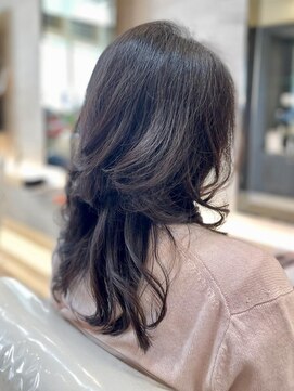 ザビー(THE B) 本八幡×ロング×レイヤー×小顔カット