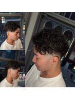 メグロバーバーショップロッポンギ 目黒六(MEGURO BARBER SHOP 6PPONGI)&nbsp;ハードカール /フェードカット