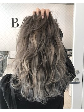 バンクスヘアー(BANK'S HAIR) ホワイティグレージュハイライト