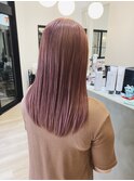 日本人なら絶対似合うピンクベージュ×似合せカット