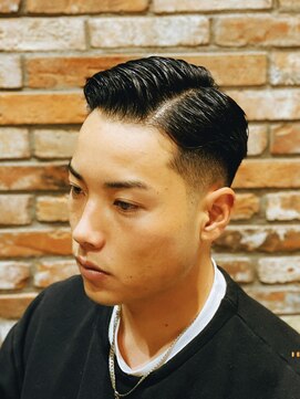 ヒロギンザバーバーショップ 丸の内店(HIRO GINZA BARBER SHOP) スキンフェード×ツーブロック七三【東京/丸の内/大手町】