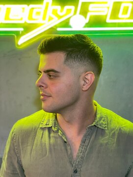 グリーディーフォックス 代々木(Greedy FOX) 韓国マッシュ/センタ-パ-ト/ツイストスパイラル/スキンフェード