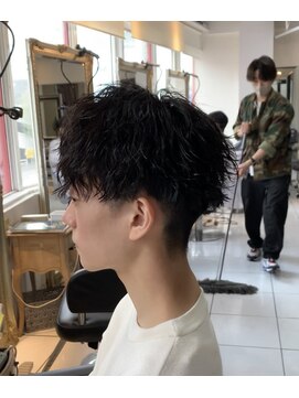 アイズ 海老名(AIZU) ツイストスパイラルパーマツイストパーマ王道マッシュショート