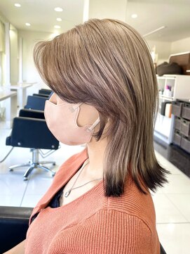 デュールイースト(Duul East) エンドカラーブラック×フェイスレイヤー外ハネミディアム