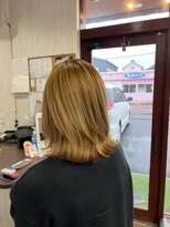 ヘアー リードレス(hair Re:dress)&nbsp;20代30代ハイトーンカラーミディアム外はねスタイル