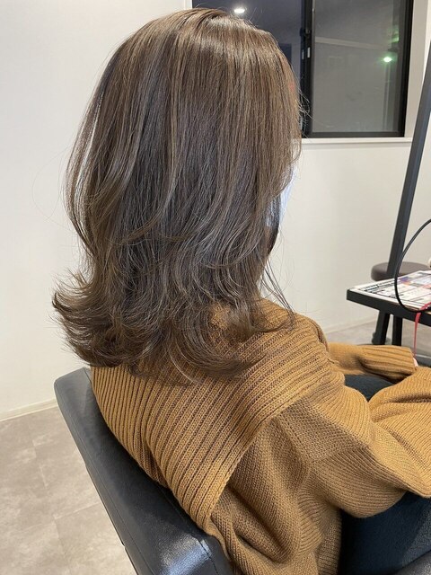 ふんわりカールヘルシースタイルルーズヘアショコラアッシュ