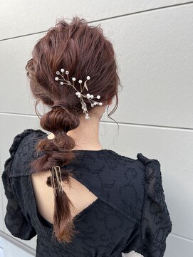 アム(am) ポニーテールアレンジ