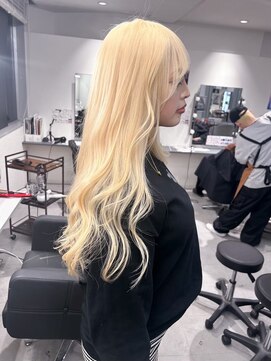 キング(K!ng) 縮毛矯正髪質改善ハイライトレイヤーカット楠葉美容室エクステ