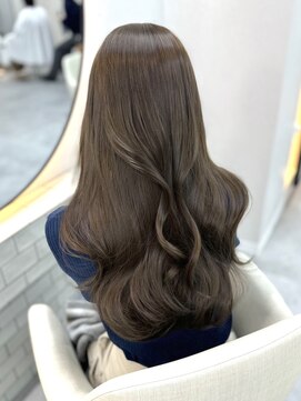 リル(lilu) オリーブベージュ×レイヤーカット