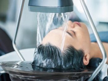 リアン(REAN)の写真/頭浸浴+ヘッドスパ＊炭酸ヘッドスパやエイジングスパで、いくつになっても健康で綺麗な美髪に導きます◎