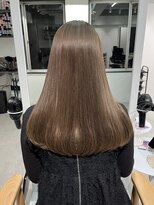 ヨーク(YOKE)&nbsp;レイヤーカットくすみベージュストレートパーマ髪質改善