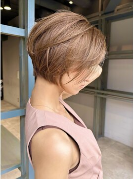 ディーエックス スリー(Dxxxx III) 大人ショート