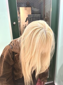 ヴィレッタ(VIRETTA) 抜きっぱなしブリーチのリタッチ