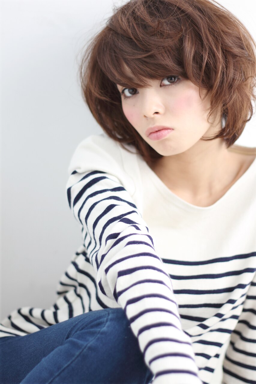 MONTMARTRE 2004-05 A/W】大人かわいいショートスタイル：L002090087