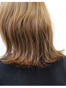 ビアージュ(Viage) 波巻き外はねミディ