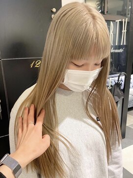 アース コアフュールボーテ 上尾店(EARTH coiffure beaute) ミルクティーホワイトブロンドケアブリーチダブルカラー