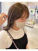 ベージュカラー