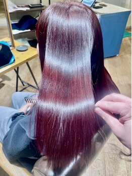 アオトーキョー 二子玉川(ao.tokyo)の写真/SNSでも人気のトリートメント勢揃い☆髪の芯から栄養補給をし、ダメージヘアを芯から潤う美髪へ♪