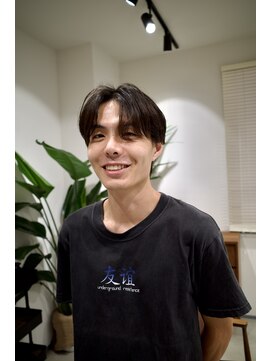 グラフ 立川(Graph.) メンズカット/センターパート