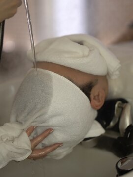 ビュートリアム 福岡(BEAUTRIUM) 話題の頭浸浴ヘッドスパで日頃の疲れを癒します。