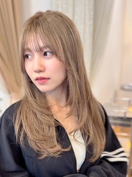 オブヘアーギンザ(Of HAIR GINZA) セミロングレイヤー/ワンブリーチミルクティ
