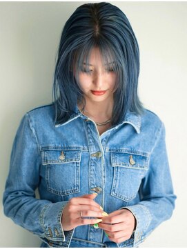 ファムエリア(FEMME AREA) ブルーカラー　ダブルカラー　ブリーチ