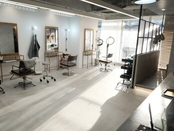 クラッチ(CLUTCH)の写真/【円山公園駅徒歩1分/駐車場有】丁寧なカウンセリングと高いカット技術で再現性の高いスタイルが叶う♪