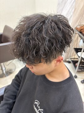 縦落ちツイストスパイラルパーマ