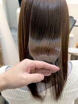 リブ(LIV)&nbsp;美髪再生トリートメントで叶えるさらさら艶髪ロング