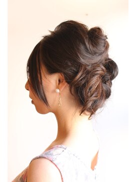 ヘア イコール(hair=equal) やわらかアップ