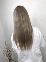 ジゼル(gisele)&nbsp;ミルクティーベージュ