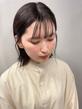 スワッグ(Swag) オリーブベージュ　パツンボブ