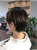 耳かけショートボブ