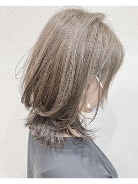 カモン(CAMON) [CAMON. ]#イルミナスターダスト#耳掛け#くびれミディ