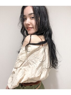 ガーランドウメダ(Garland umeda) ロング×パーマ