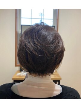 ヘアブロス(hair BROS) くびれふわっとショート