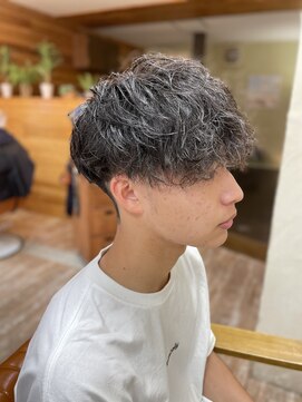 クロック バイ オハナ(Clock by Ohana) 波巻きスパイラルパーマメンズマッシュパーマツイストパーマ