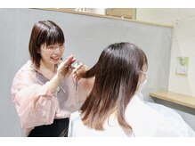 stylist末友はこんな人♪【次回提案からしっかりヘアケアサポート】口コミも好評　バーデンスマイスター