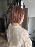 ピンクベージュ