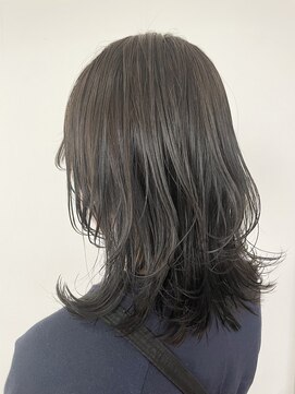 アングゥギャラリー(ungu GALLERY) ミディアム/くびれ/ハイレイヤー/ブルージュ