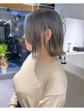 ファイブバイジエクト 堀江(FIVE by The Ect) ホワイトベージュ×ハイトーンカラー×切りっぱなしボブ☆ 10