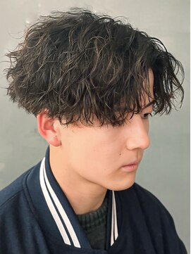 バース バイ ハピネス(BIRTH by happiness) 奈良men'sツイストスパイラルパーマ センターパート