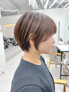 ビューナゴヤ 名駅(VIEW NAGOYA) 黒髪カタログ/ボブルフ/小顔に見せるヘア/ワンレン