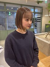 アンアームズ(ann ARMS)&nbsp;ぱつっとミニボブ×ミルクティーベージュ/Wカラー