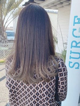 サージ(SURGE)の写真/髪質改善TRで、髪の芯から美しく。ハホニコTRで乾燥によるダメージや、カラーやパーマのモチもUPします☆