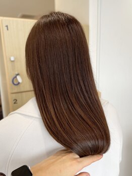 ヘアーラボ ノッシュ 唐人町店(Hair Labo Nosh)の写真/髪の悩みを解消し、扱いやすいナチュラルストレートに◎こだわりのスペシャルケアで、憧れの艶サラ美髪に♪