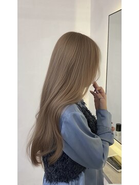 ミルクティーベージュ