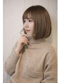 色っぽボブの柔らかとろみシアベージュ